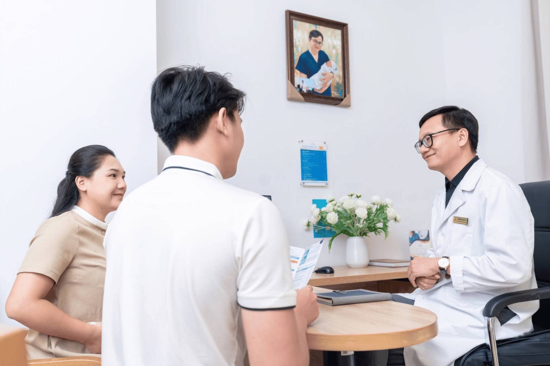 TS.BS Trần Mạnh Linh: Hai thập kỷ đi trước bệnh tật, tìm cơ hội sống khỏe cho phụ nữ - Ảnh 2