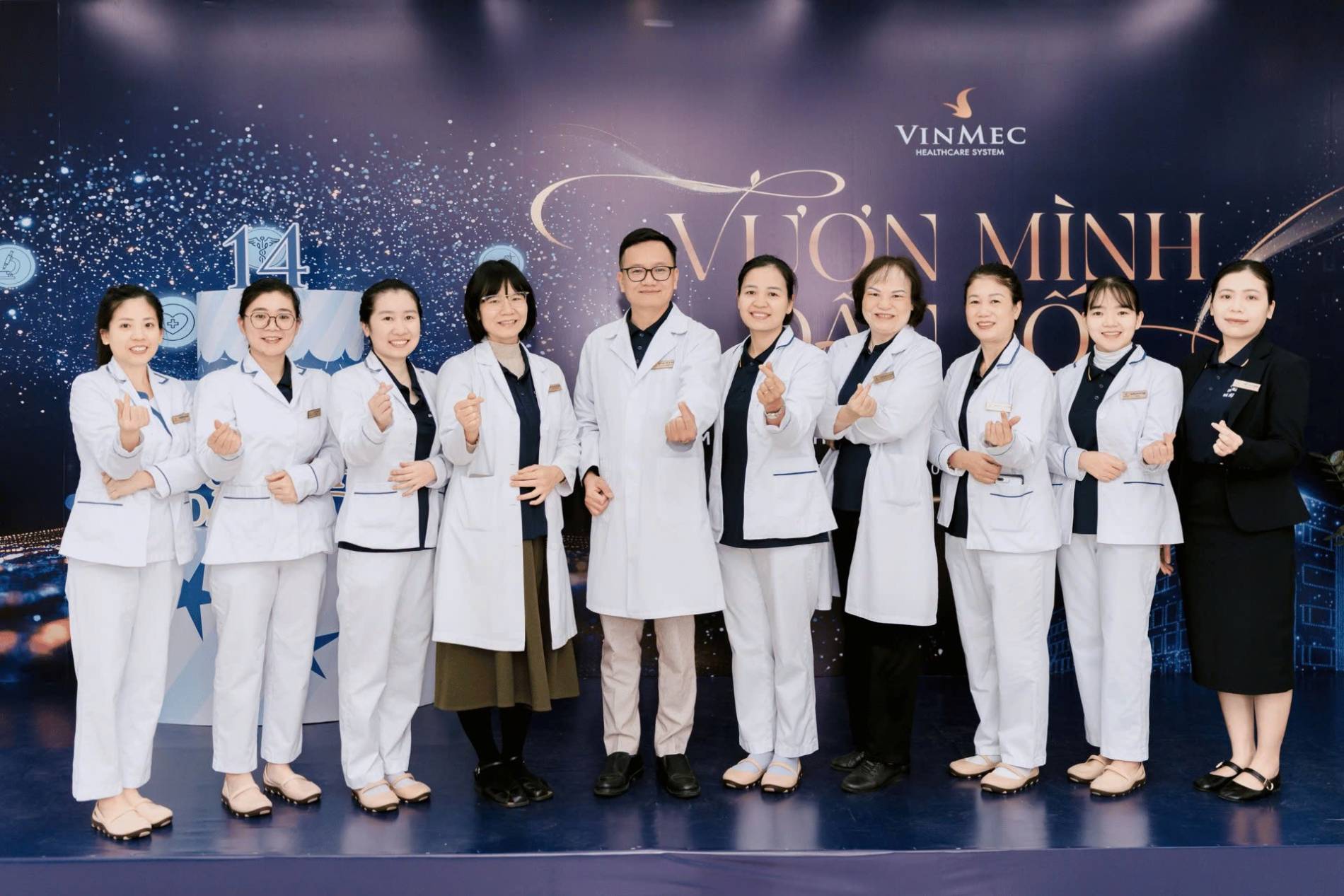 TS.BS Trần Mạnh Linh: Hai thập kỷ đi trước bệnh tật, tìm cơ hội sống khỏe cho phụ nữ - Ảnh 3