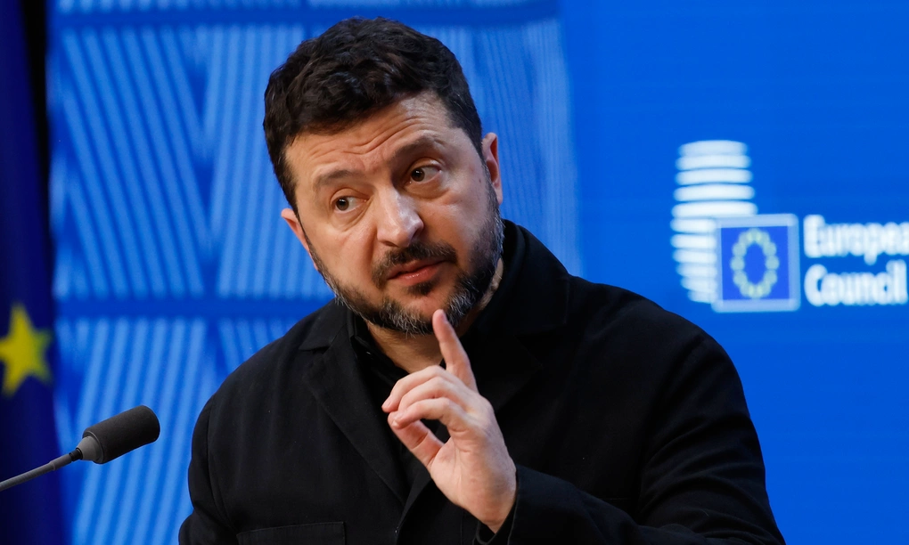 Tổng thống Zelensky phát biêu trong cuộc họp báo tại hội nghị thượng đỉnh EU ở Brussels, Bỉ hôm 16/10. Ảnh: AP