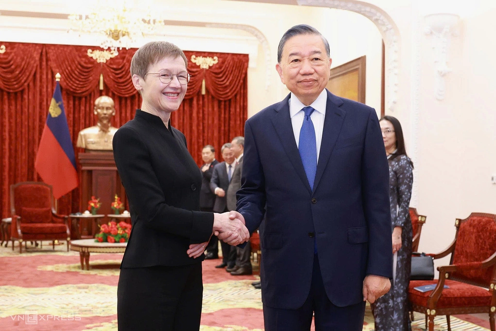 Tổng Bí thư, Chủ tịch nước Tô Lâm tiếp Thủ tướng Liechtenstein Brigitte Haas ngày 18/10. Ảnh: Giang Huy