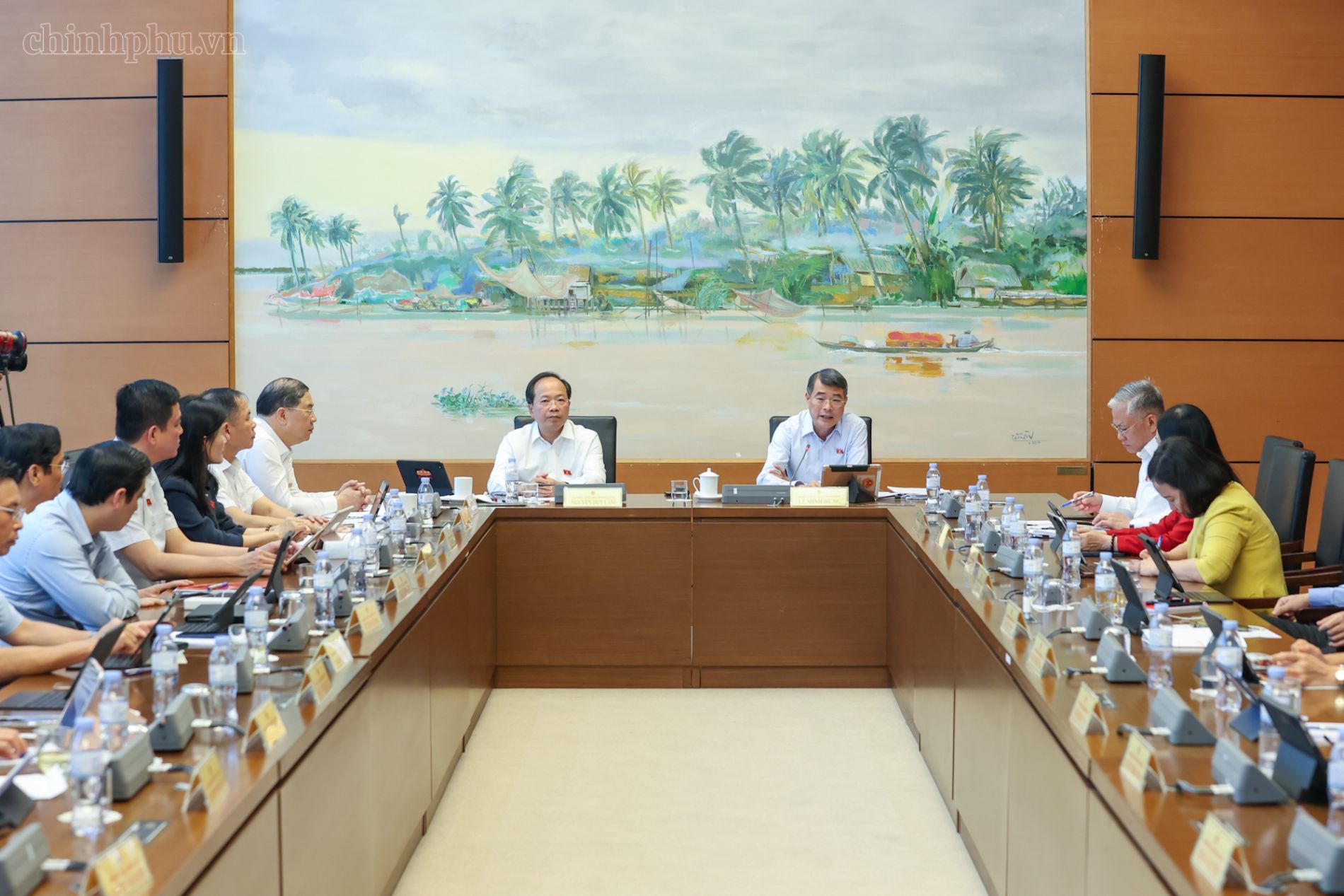 Thủ tướng: Kiên định kiểm soát lạm phát để người dân được hưởng thành quả từ tăng trưởng - Ảnh 1
