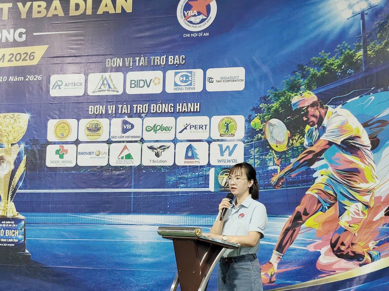 YBA Dĩ An tổ chức giải tennis lần thứ 3, trao 90 triệu đồng học bổng cho học sinh khó khăn - Ảnh 4