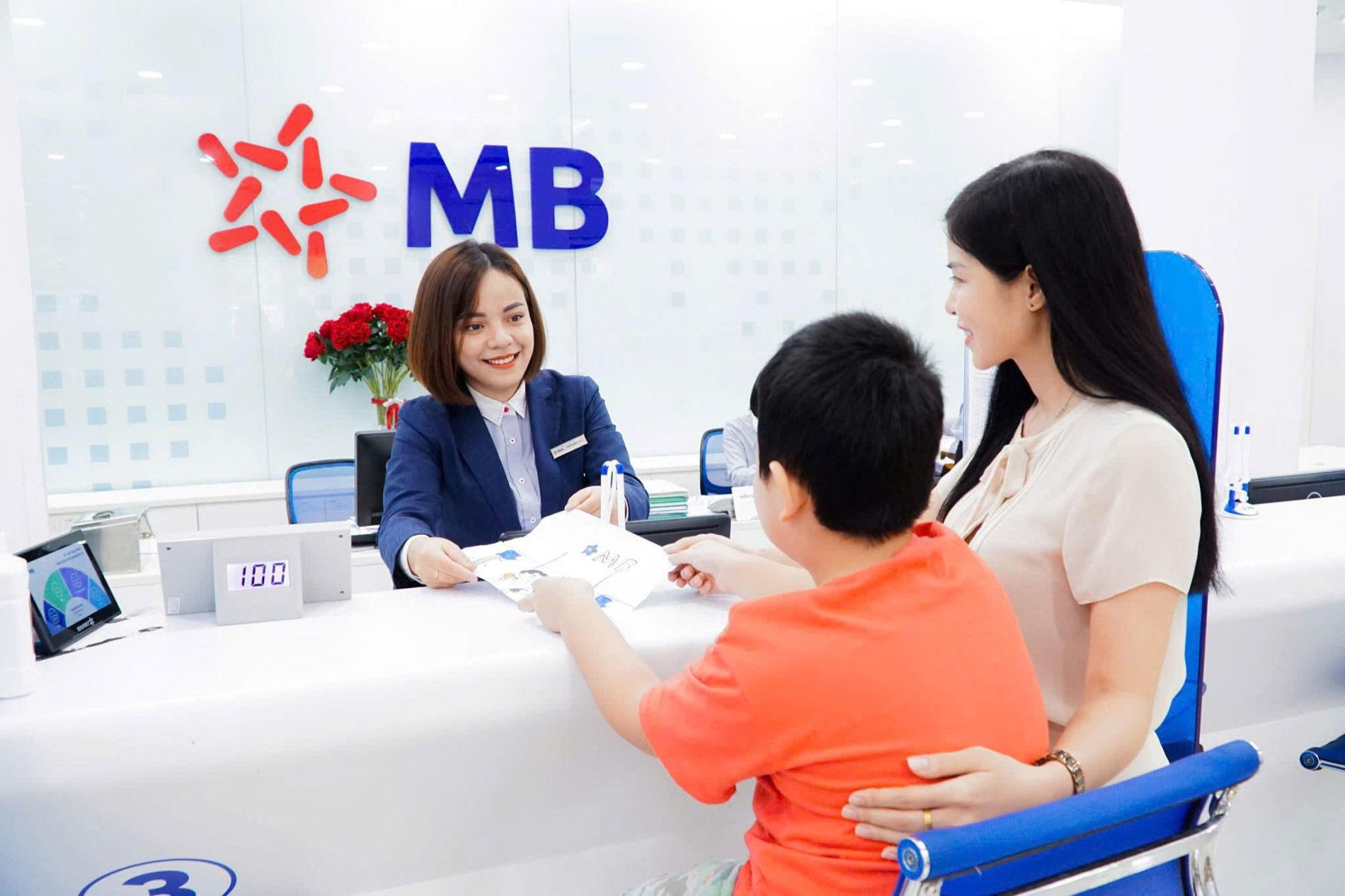 MB giảm lãi suất cho vay tới 2%/năm, đồng hành cùng doanh nghiệp và người dân thúc đẩy tăng trưởng kinh tế - Ảnh 1