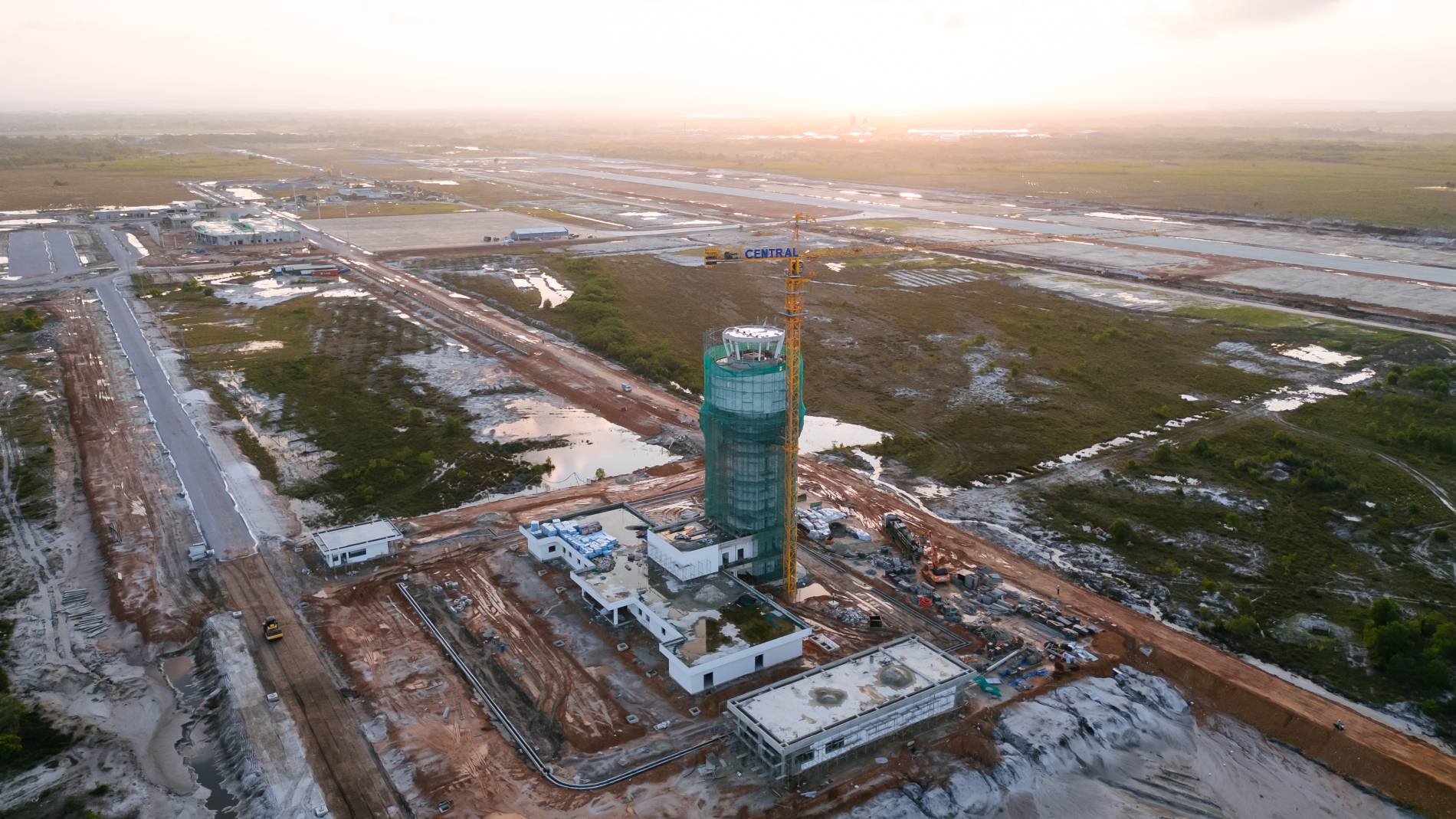 Quảng Trị bắt tay ACV và T&T Group: Khởi tạo "đại lộ" kinh tế xanh trên trục Đông - Tây - Ảnh 1