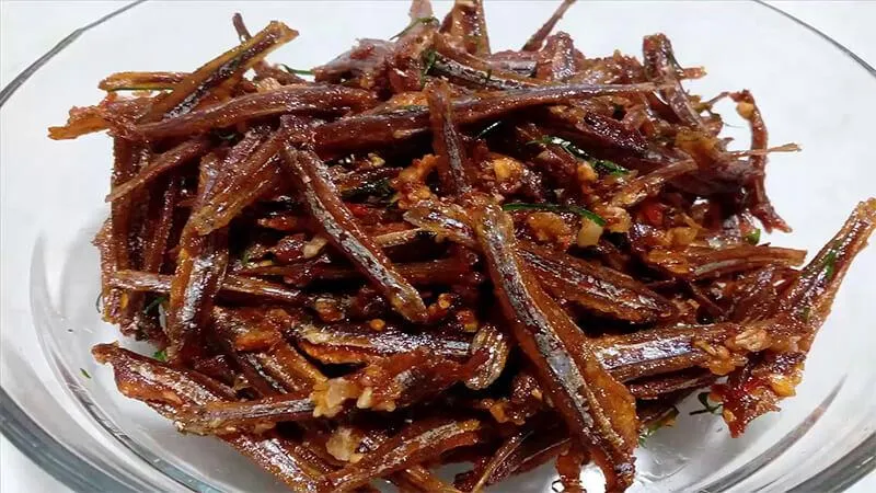 huong-dan-lam-ca-com-kho-rang-ngon-me-ly-202201031612203201-0931