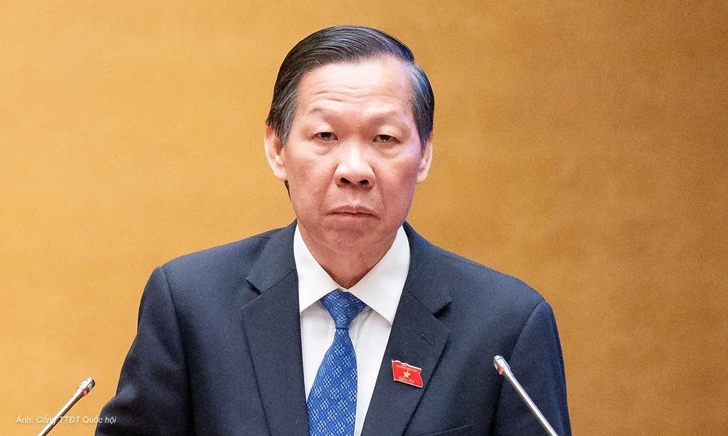 Chủ nhiệm Ủy ban Kinh tế và Tài chính của Quốc hội Phan Văn Mãi trình bày báo cáo thẩm tra sáng 23/10. Ảnh: Cổng thông tin điện tử Quốc hội