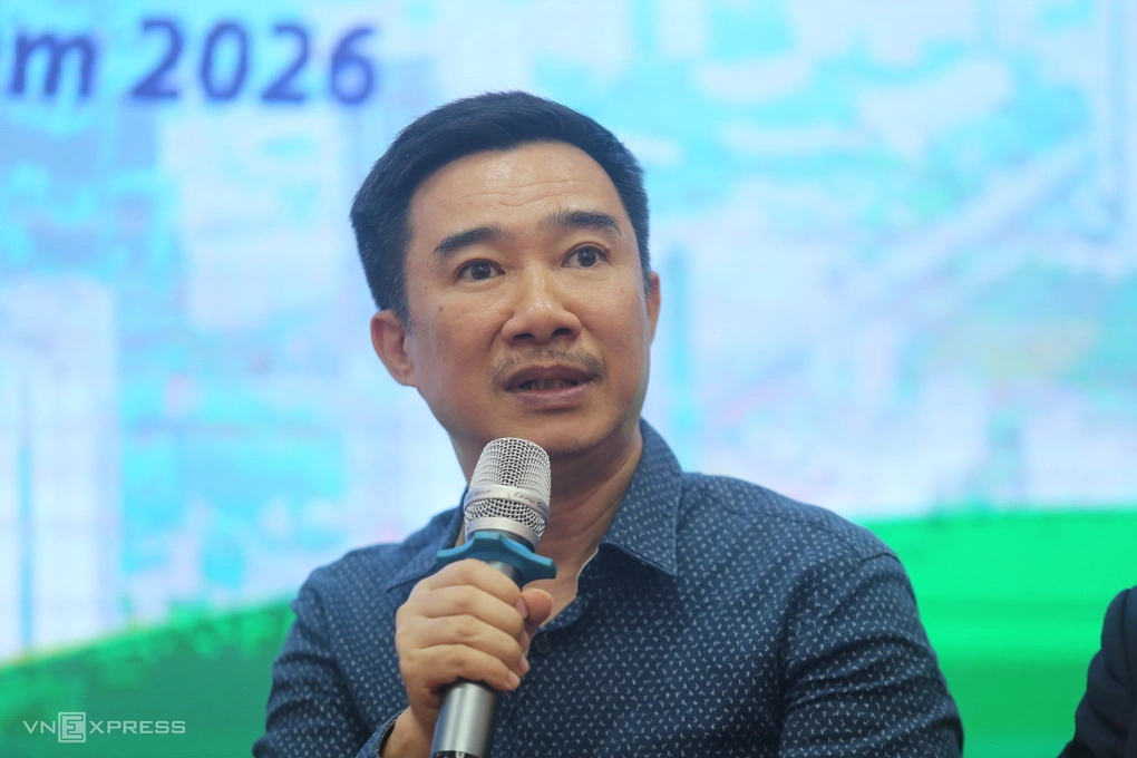 Ông Nguyễn Tuyển chia sẻ tại toạ đàm. Ảnh: Gia Chính