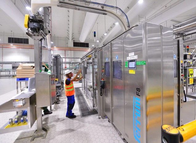 Carlsberg dự kiến rót thêm 65 triệu USD vào nhà máy bia Phú Bài - Ảnh 1