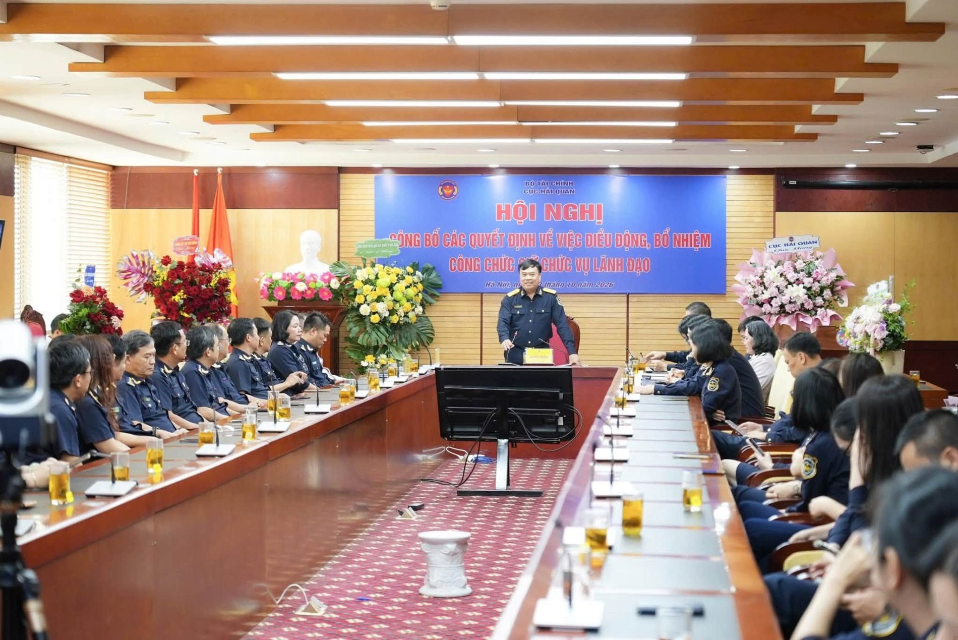 Cục Hải quan kiện toàn nhân sự lãnh đạo Ban Tổ chức cán bộ và Văn phòng Cục - Ảnh 1