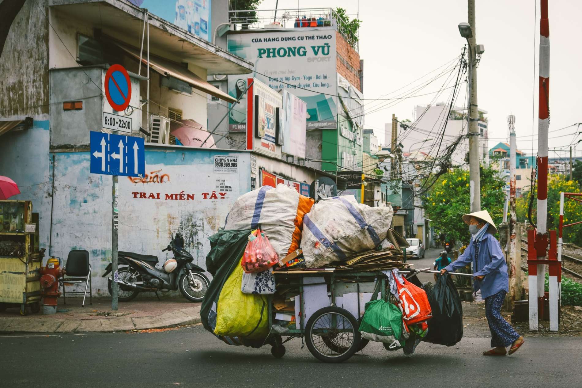 Khi AI “khổng lồ” chưa chắc là lời giải tốt nhất cho bài toán rác thải - Ảnh 1
