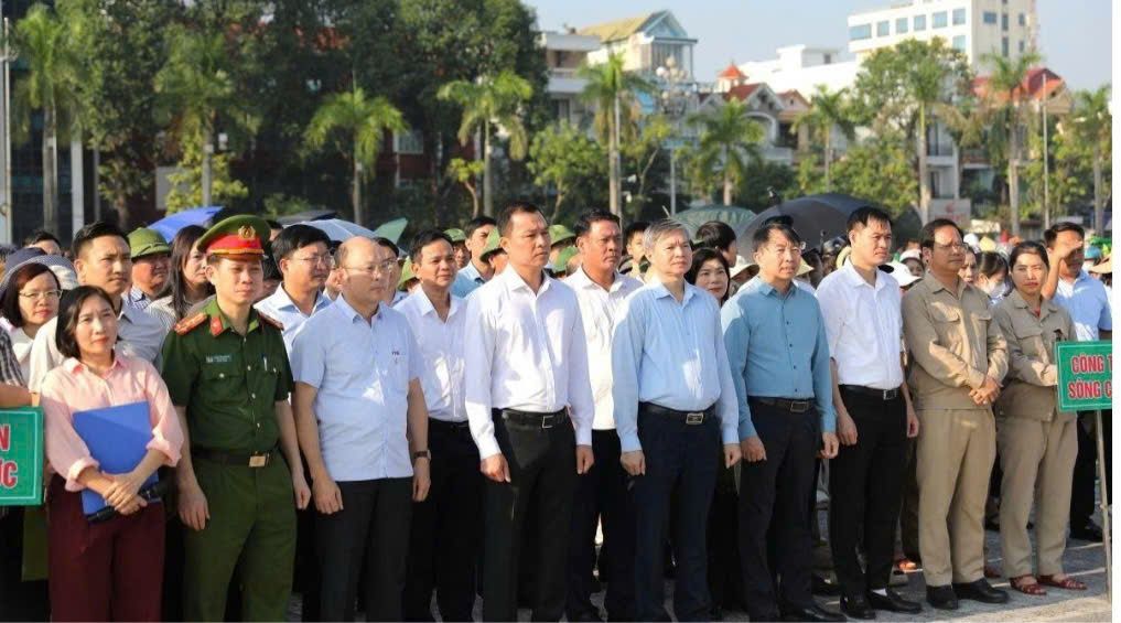 Thanh Hóa: Thấy gì sau đợt ra quân vệ sinh môi trường? - Ảnh 1