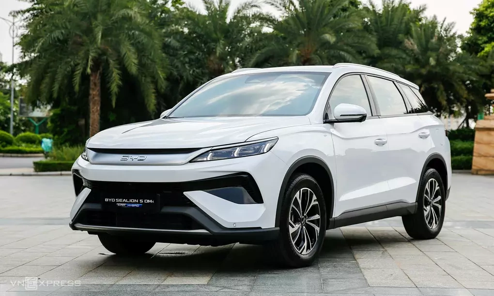 Sealion 5 PHEV tại Hà Nội. Ảnh: Lương Dũng