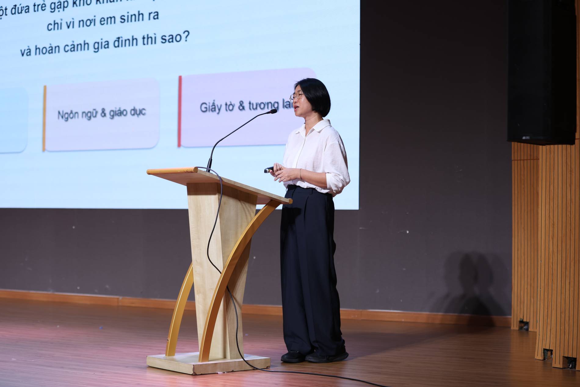 UEH và huyện Bonghwa (Hàn Quốc) thúc đẩy dự án hỗ trợ gia đình Việt – Hàn - Ảnh 2