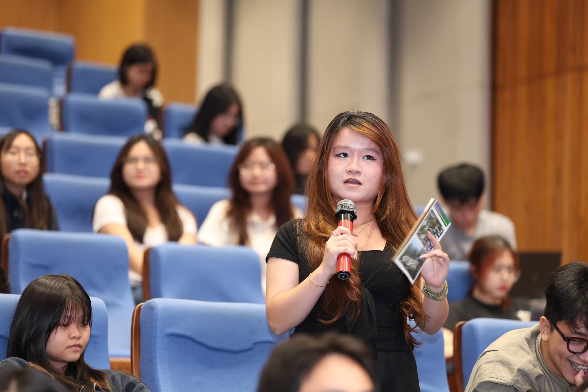UEH và huyện Bonghwa (Hàn Quốc) thúc đẩy dự án hỗ trợ gia đình Việt – Hàn - Ảnh 3