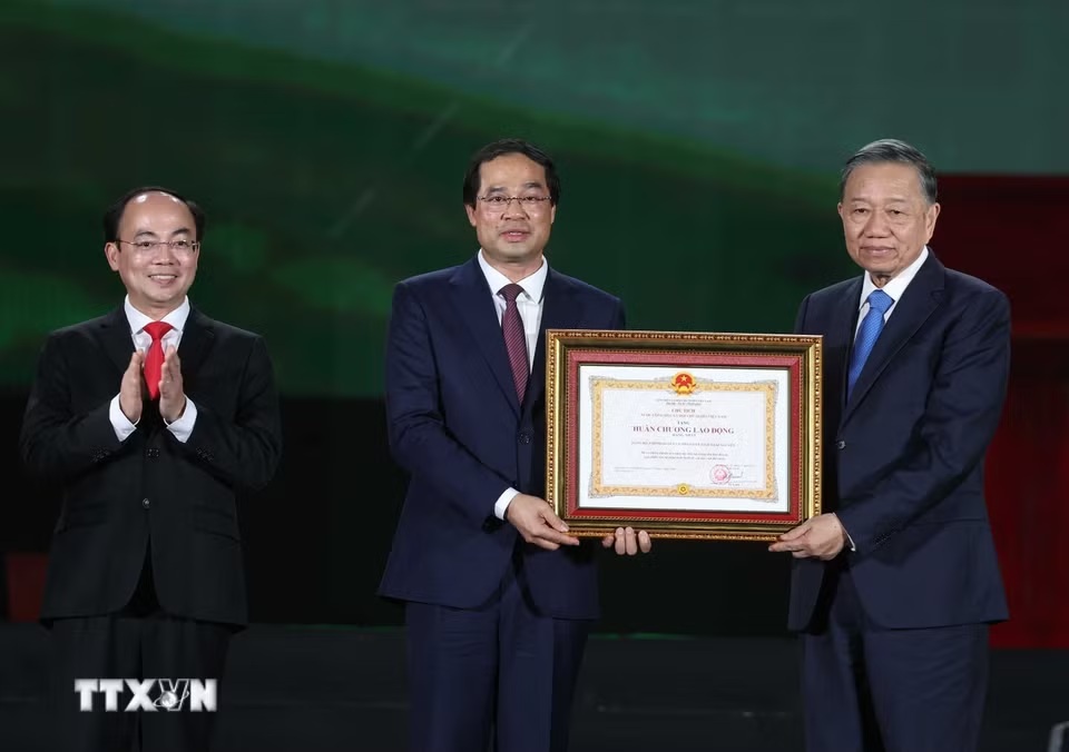 Tổng Bí thư, Chủ tịch nước Tô Lâm: Thái Nguyên cần phấn đấu là địa phương có hạ tầng đồng bộ, quản trị hiện đại - Ảnh 3