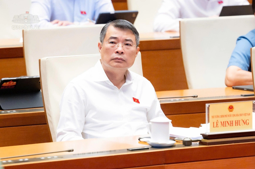 Thủ tướng Lê Minh Hưng dự phiên thảo luận kinh tế xã hội tại hội trường Quốc hội, sáng 31/10. Ảnh: Cổng TTĐT Quốc hội