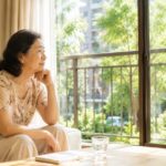 Về già có nhà có tiền vẫn chưa đủ, 5 điều dễ khiến bạn rơi vào thế bị động