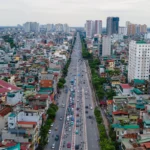 Dỡ nhà phố ở Hà Nội, nhường đất mở rộng quốc lộ 1