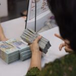 Có tiền trong tài khoản, đừng vội gửi tiết kiệm nếu chưa tính 5 điều này