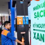 Giá xăng lao dốc, có loại giảm hơn 1.200 đồng/lít