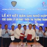 Hợp tác phát triển du lịch mua sắm, mở rộng đầu ra cho hàng Việt