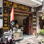 Phở gà 160.000 đồng hút khách ở phố cổ Hà Nội