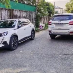 Đỗ ôtô chắn ngã ba khi đưa con đi học, phụ huynh bị phạt 1,8 triệu đồng